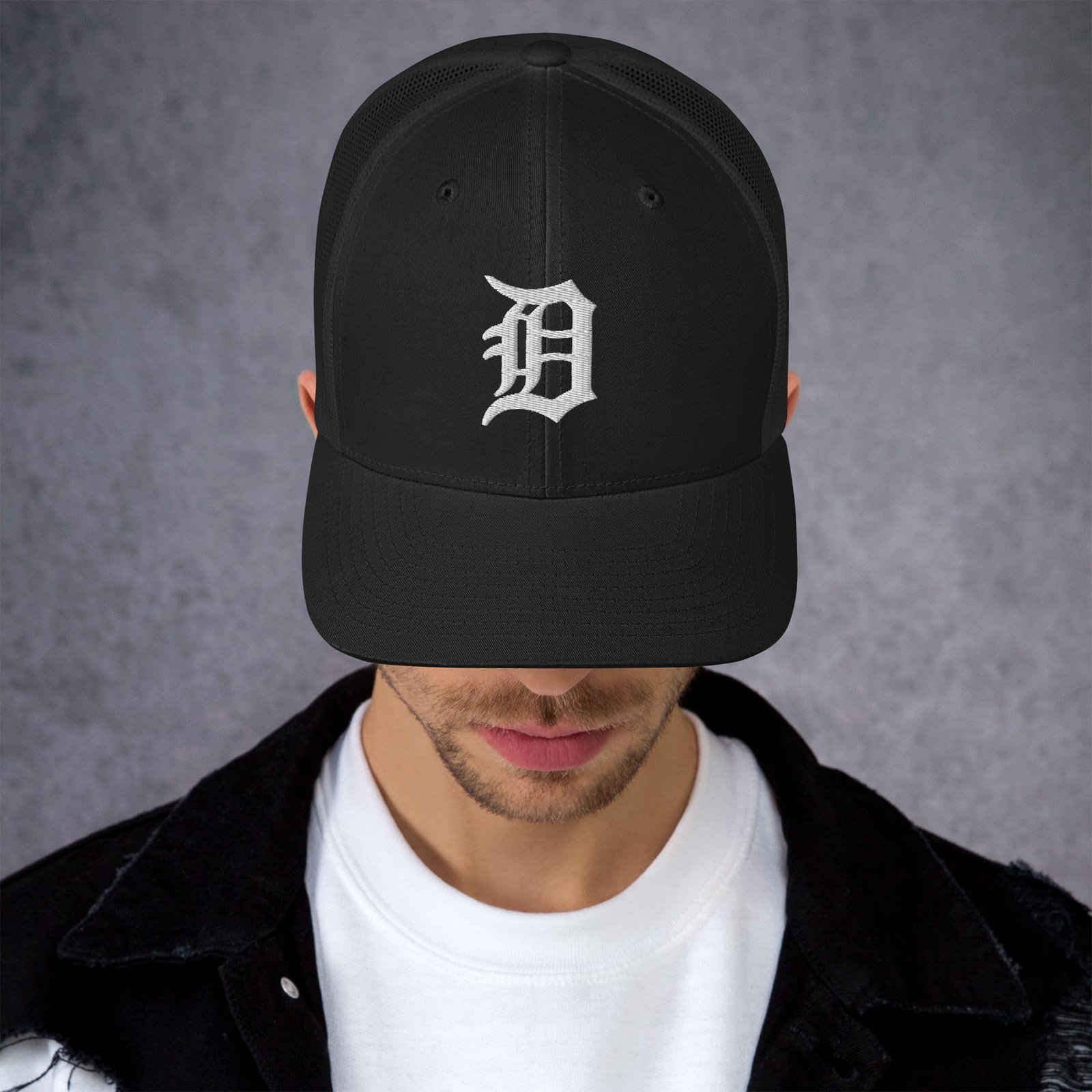 Men's Detroit Tigers 'Old English D' Mesh Back Trucker Cap