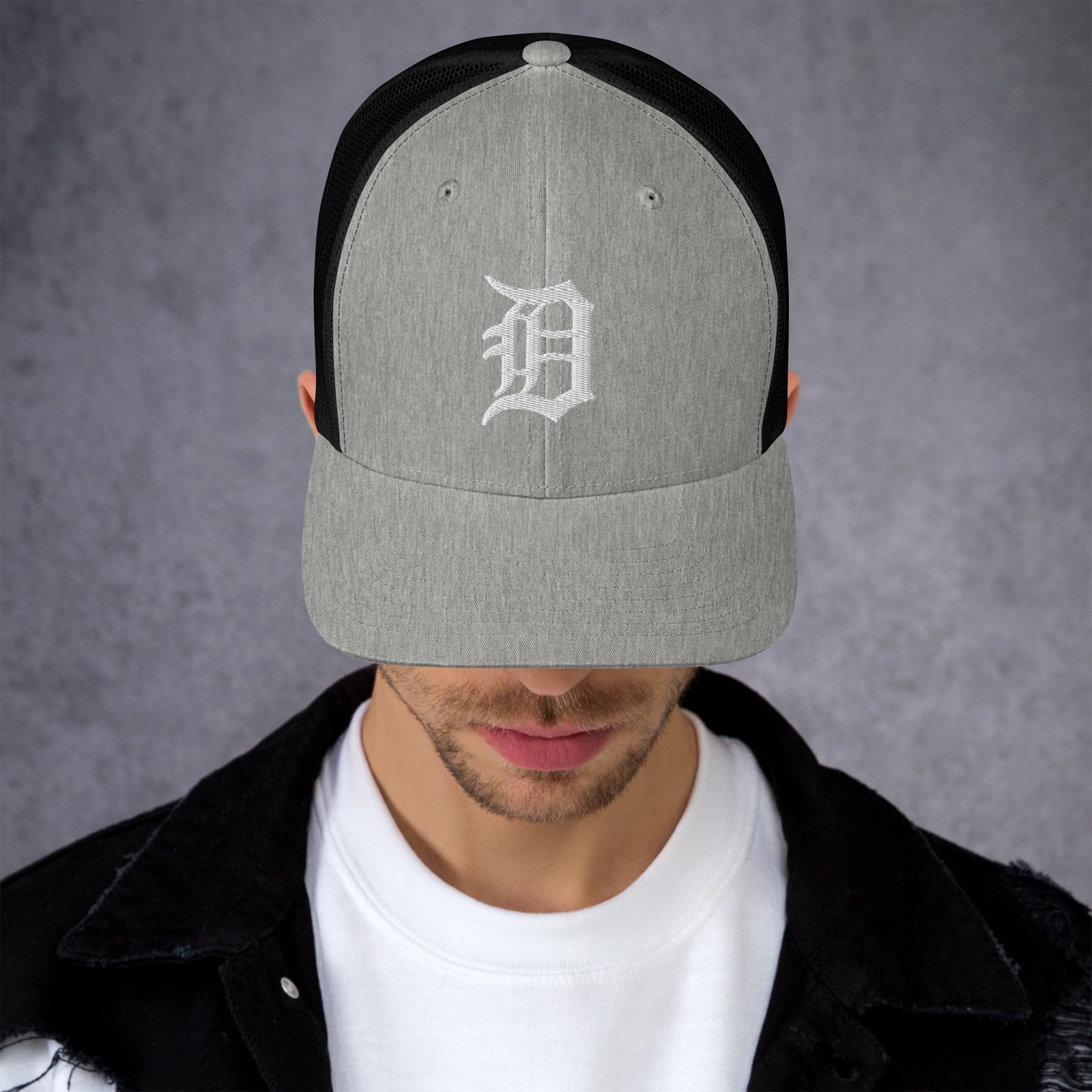Men's Detroit Tigers 'Old English D' Mesh Back Trucker Cap - Image 13
